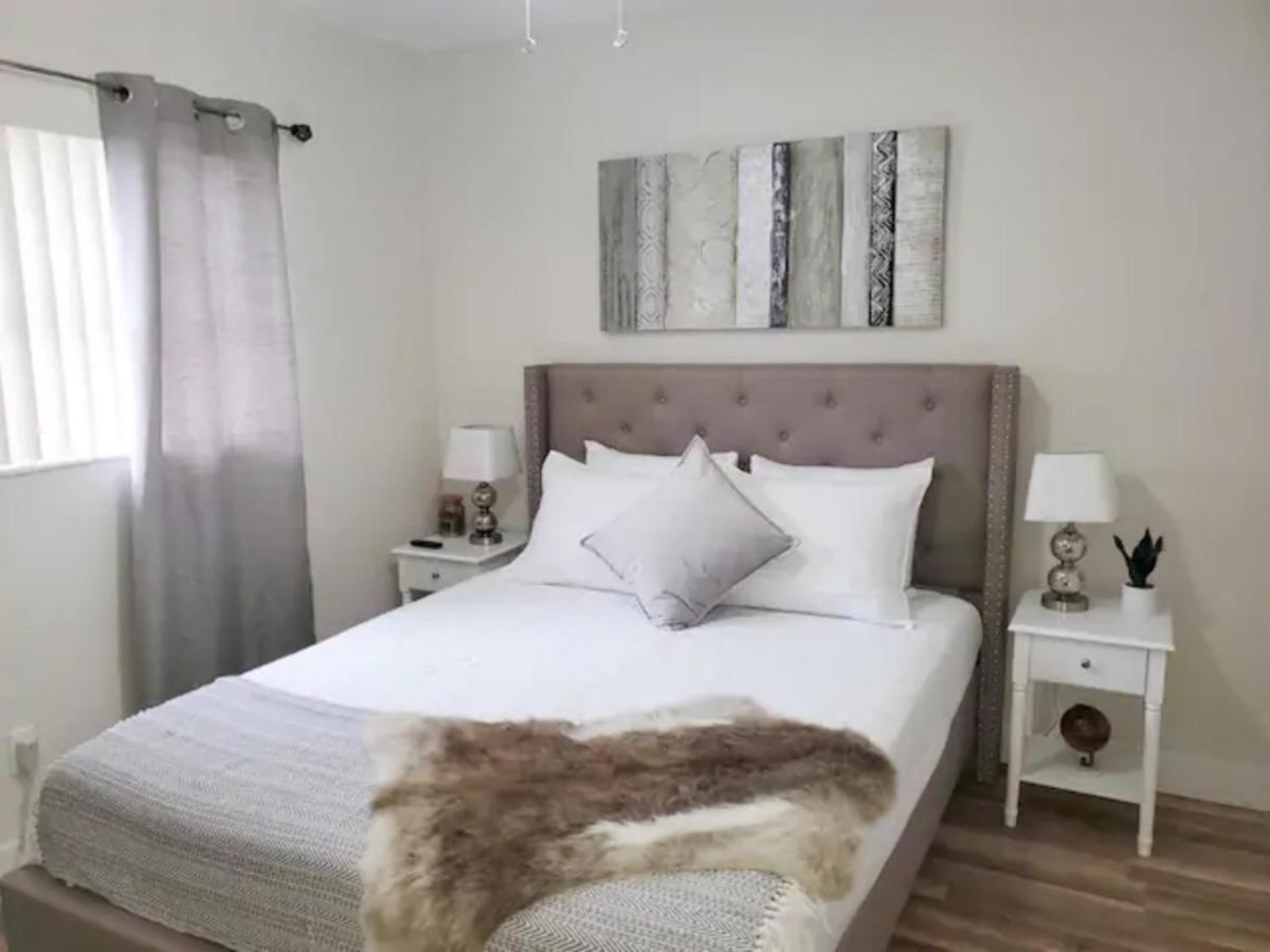 Sophisticated Dania Beach Suites Near The Beach Kültér fotó