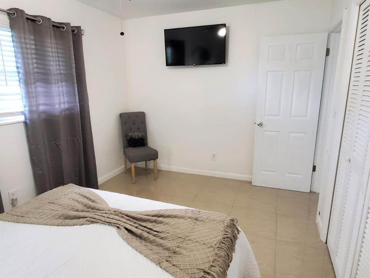 Sophisticated Dania Beach Suites Near The Beach Kültér fotó