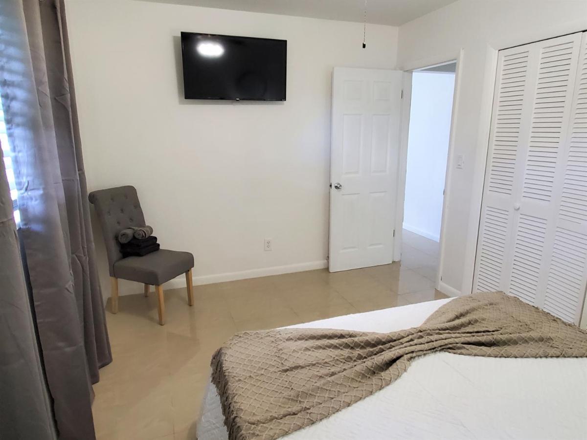 Sophisticated Dania Beach Suites Near The Beach Kültér fotó